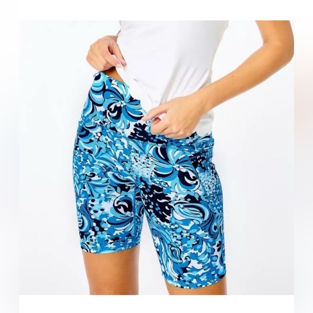 Lilly Pulitzer Blue Swirl Print Bike Shorts - Picture 9 of 9